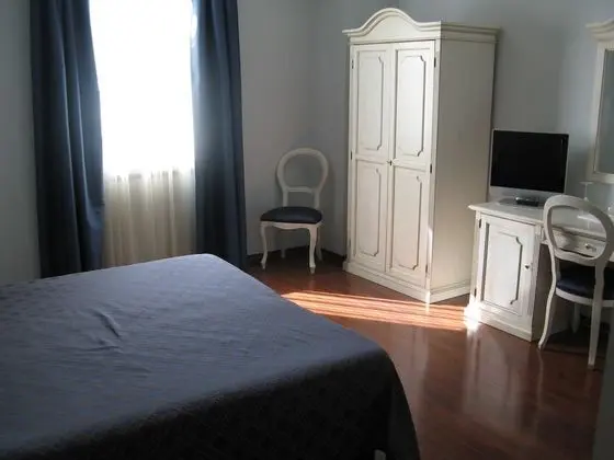 Superior Tek Büyük Yataklı Oda