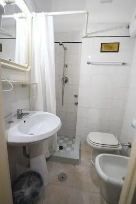 Economy Dört Kişilik Oda, Birden Çok Yatak