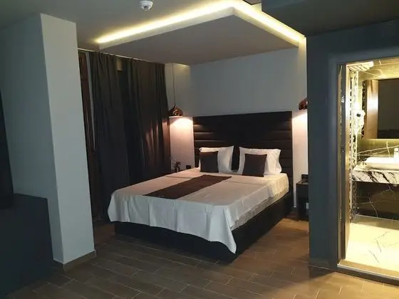 Deluxe Dört Kişilik Oda