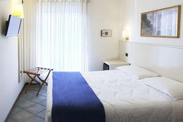 Economy Tek Büyük Yataklı Oda