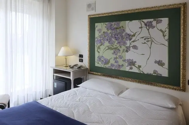 Economy Tek Büyük Yataklı Oda