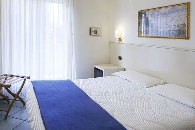 Economy Tek Büyük Yataklı Oda