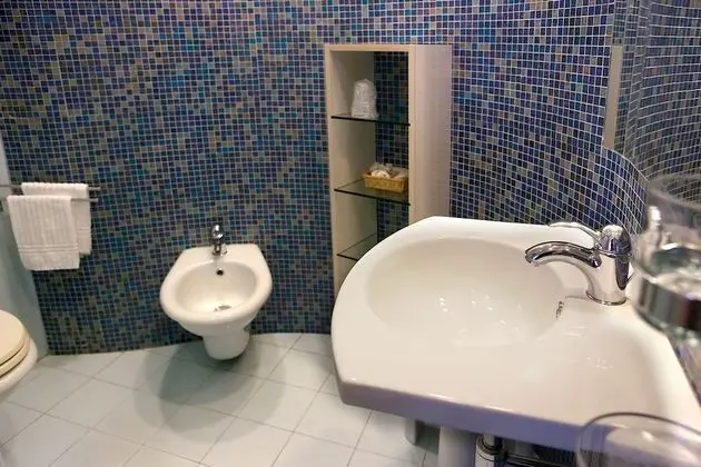 Economy Tek Büyük Yataklı Oda