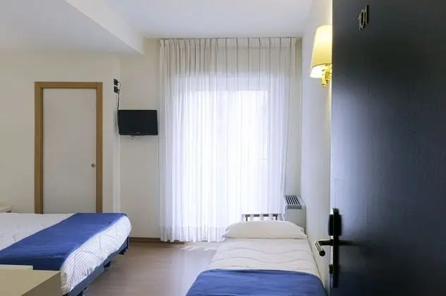 Economy Üç Kişilik Oda