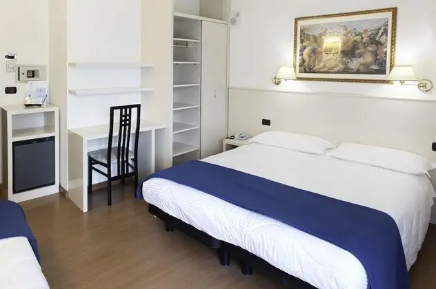 Economy Üç Kişilik Oda