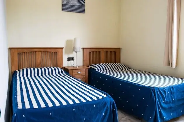 İki Ayrı Yataklı Oda, Ortak Banyo (n2)