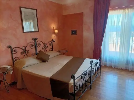 Executive Tek Büyük Yataklı Oda