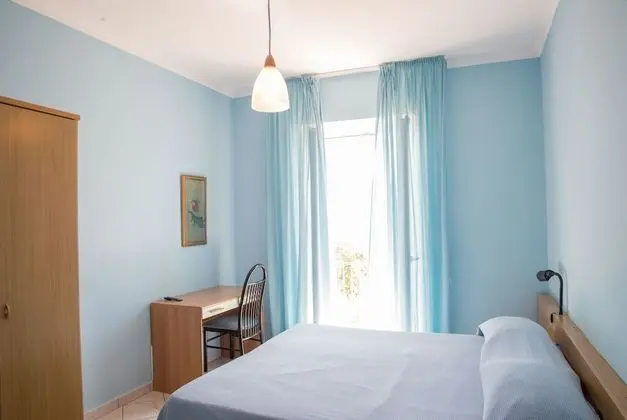 Standard Tek Büyük veya İki Ayrı Yataklı Oda, Manzaralı