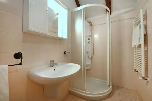 Classic Tek Büyük veya İki Ayrı Yataklı Oda