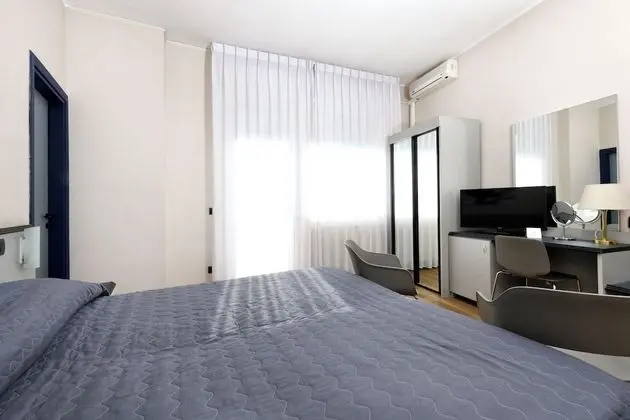 Standard Tek Büyük veya İki Ayrı Yataklı Oda