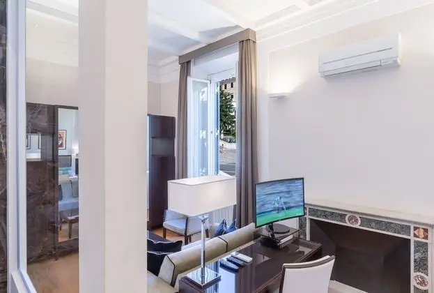 Deluxe Üç Kişilik Oda, Şehir Manzaralı