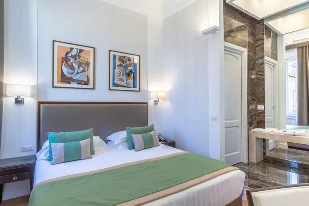 Deluxe Üç Kişilik Oda, Şehir Manzaralı