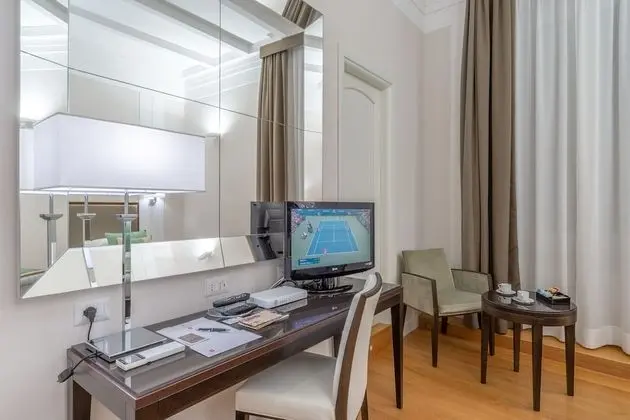 Superior Tek Büyük Yataklı Oda, Şehir Manzaralı