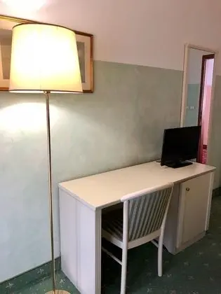 Classic Tek Büyük Yataklı Oda