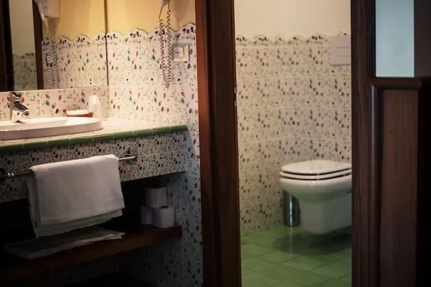 Deluxe Tek Büyük Yataklı Oda, Dağ Manzaralı