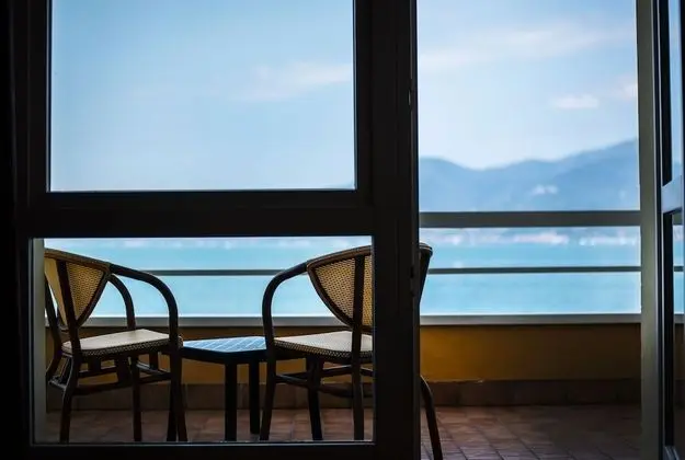 Deluxe Tek Büyük Yataklı Oda, Göl Manzaralı (2 pax)