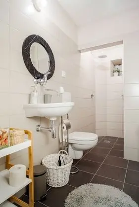 Comfort Tek Büyük Yataklı Oda, 1 En Büyük (King) Boy Yatak, Ortak Banyo