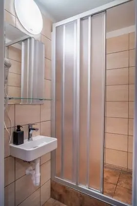 Comfort Tek Büyük Yataklı Oda, 1 En Büyük (King) Boy Yatak, Ortak Banyo