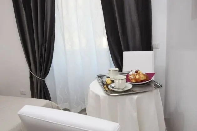 Tek Büyük veya İki Ayrı Yataklı Oda