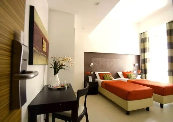 Standard Tek Büyük veya İki Ayrı Yataklı Oda, Özel Banyo