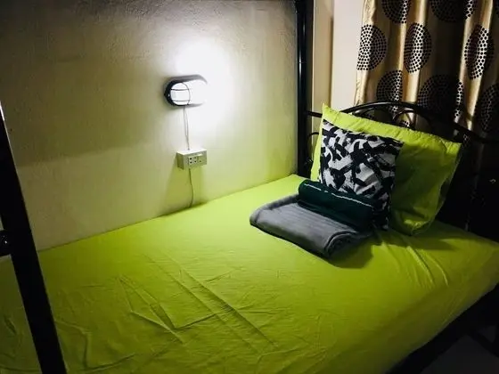 Comfort Ortak Ranzalı Oda, Sadece kadınlar için