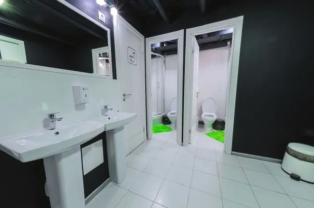 1 Capsule, No Windows