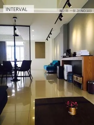 Deluxe Tek Büyük Yataklı Oda, Balkon (1-03)