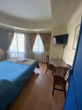 Classic Tek Büyük Yataklı Oda