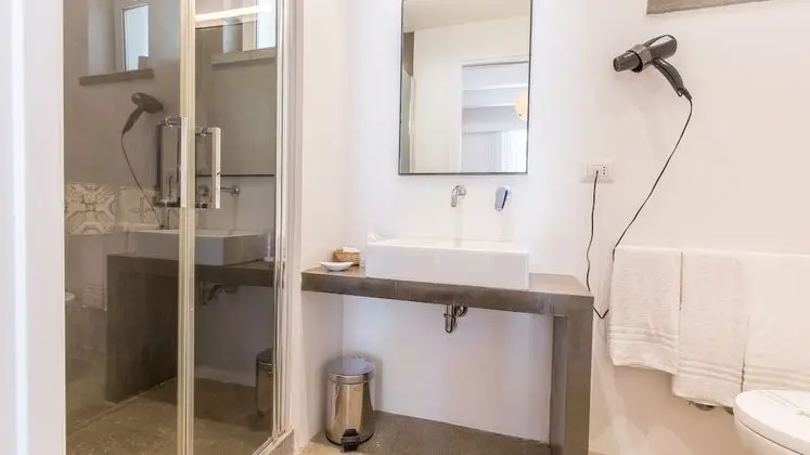 Classic Tek Büyük veya İki Ayrı Yataklı Oda