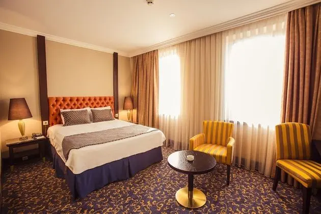 Süit, Sigara İçilmez, Şehir Manzaralı