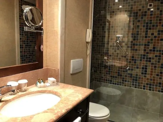 Süit, Sigara İçilmez, Şehir Manzaralı