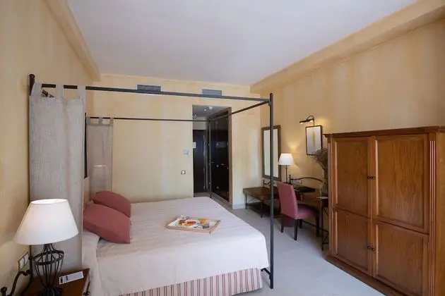 Superior Tek Büyük Yataklı Oda, 2 Tek Kişilik Yatak