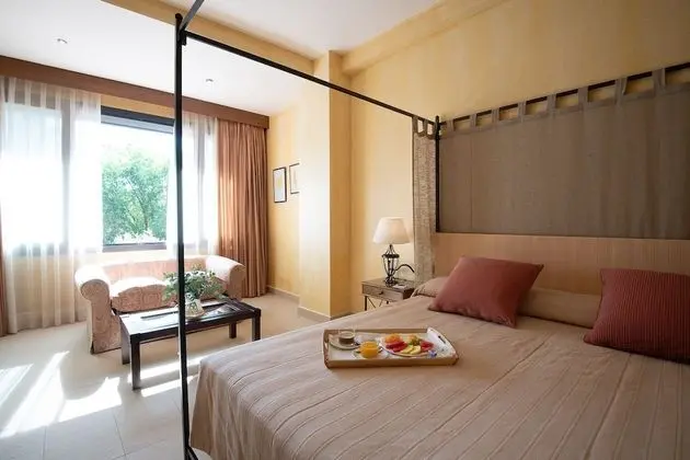 Tek Büyük Yataklı Oda