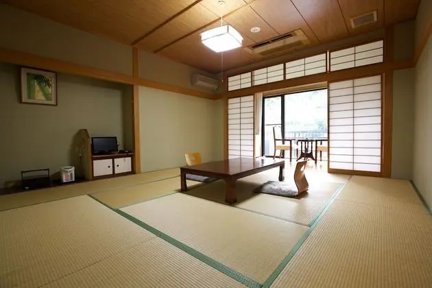 Traditional Oda, Dağ Manzaralı (10 tatami)