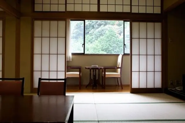 Traditional Oda, Dağ Manzaralı (12 tatami)