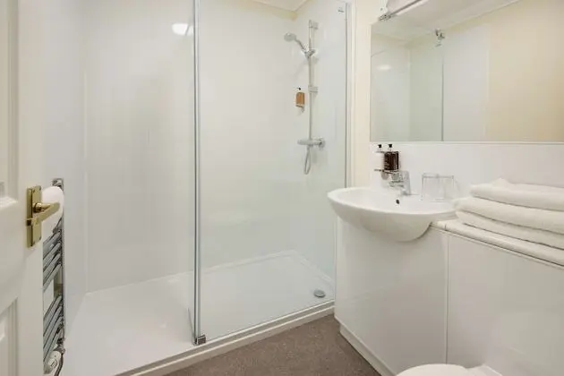 Family Oda, Birden Çok Yatak, Sigara İçilmez