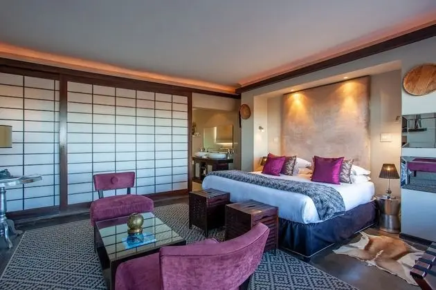 Luxury Tek Büyük Yataklı Oda