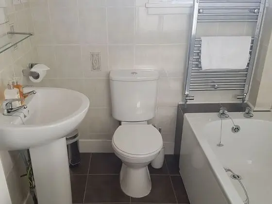 Standard Tek Büyük Yataklı Oda, Banyolu/Duşlu (The School House - Room 1)