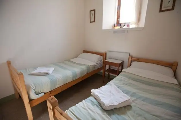 İki Ayrı Yataklı Oda, 2 Tek Kişilik Yatak, Ortak Banyo