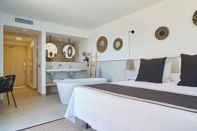 Inspire Adults, Sea View (2 Adults)