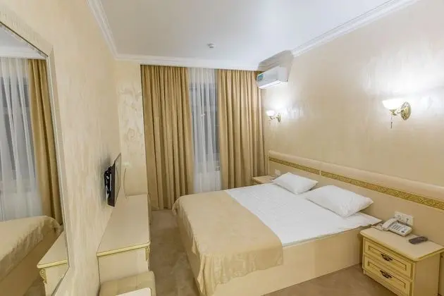 Comfort Tek Büyük Yataklı Oda