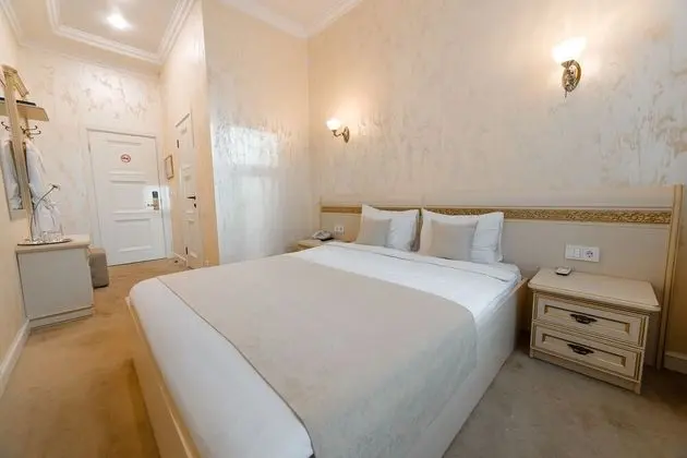 Standard Tek Büyük Yataklı Oda