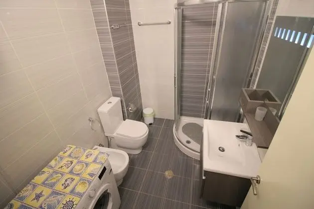 Apart Daire, 1 Büyük (Queen) Boy Yatak ve Çekyat