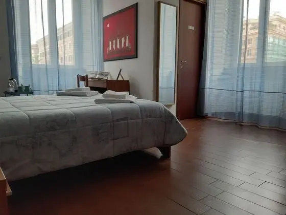 Classic Tek Büyük Yataklı Oda