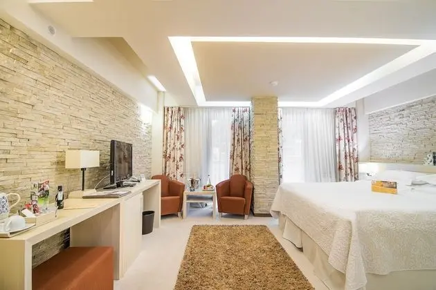 Standard Tek Büyük Yataklı Oda