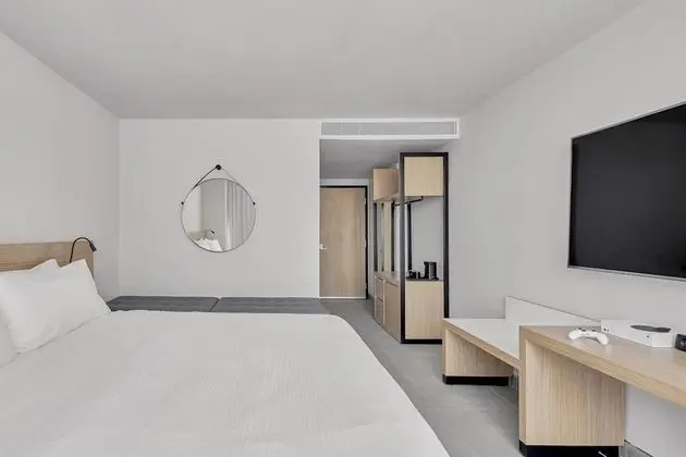 Play Room, 1 King