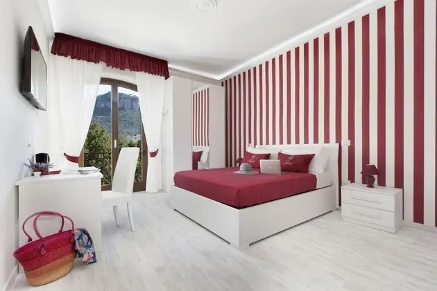 Standard Tek Büyük Yataklı Oda, Balkon, Bahçe Manzaralı