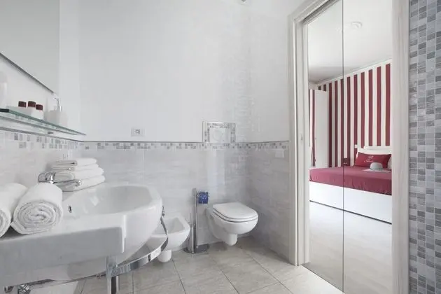 Standard Tek Büyük Yataklı Oda, Balkon, Bahçe Manzaralı