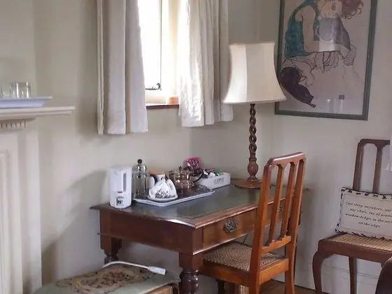Comfort Üç Kişilik Oda, Ortak Banyo, Bahçe Manzaralı