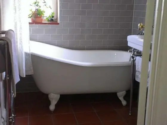 Comfort Üç Kişilik Oda, Ortak Banyo, Bahçe Manzaralı